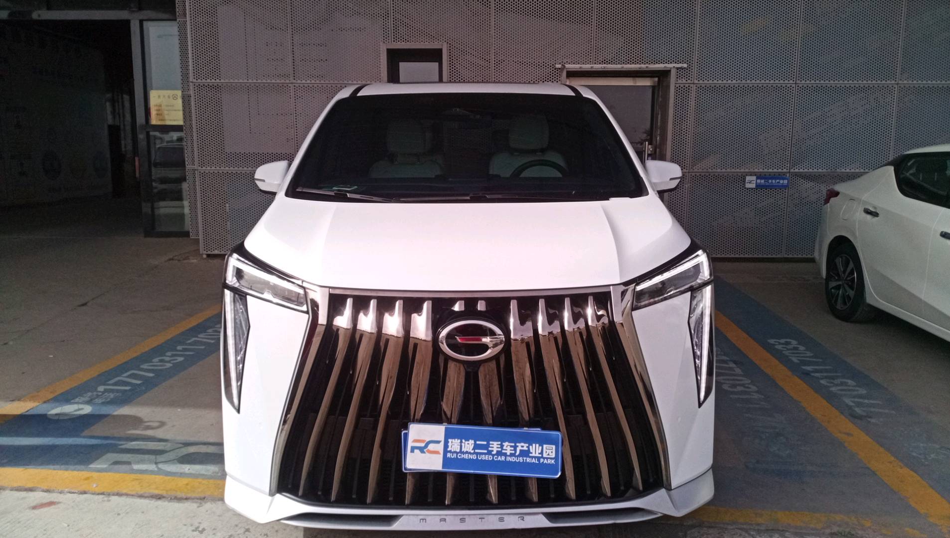 广汽传祺 传祺GM8 2023款 宗师系列 400T 自动旗舰 二手车市场选瑞诚