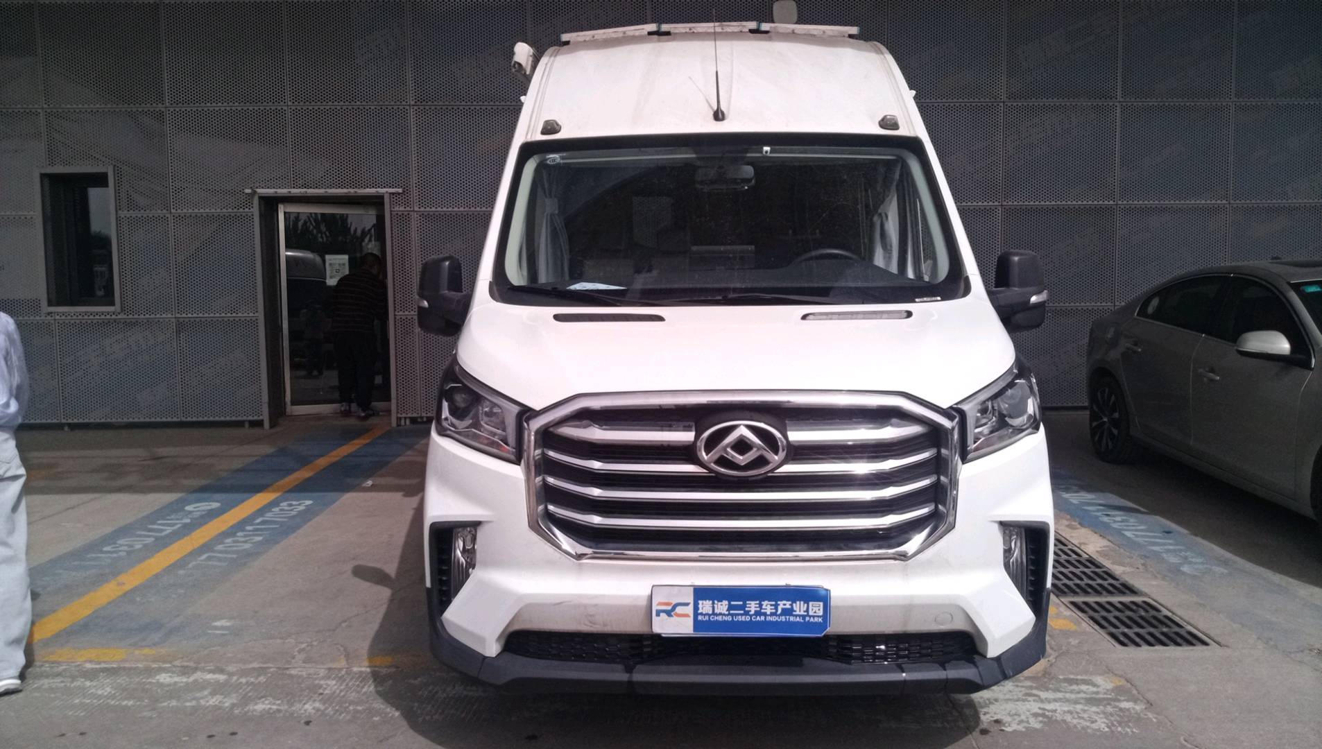 上汽大通MAXUS 上汽大通MAXUS RV90 2021款 2.0T旅行家V90自行式B型房车旗舰版 二手车市场选瑞诚