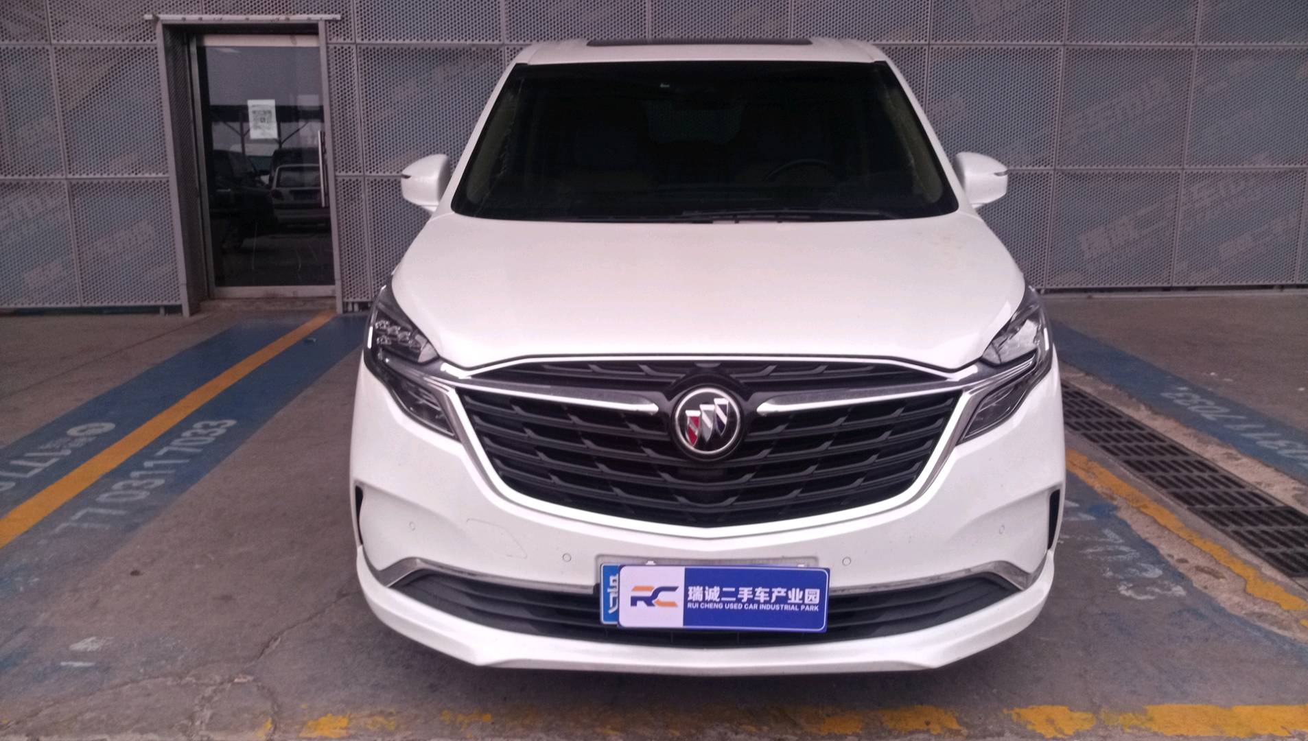 别克 别克GL8 2021款 ES陆尊 653T 尊享型 二手车市场选瑞诚