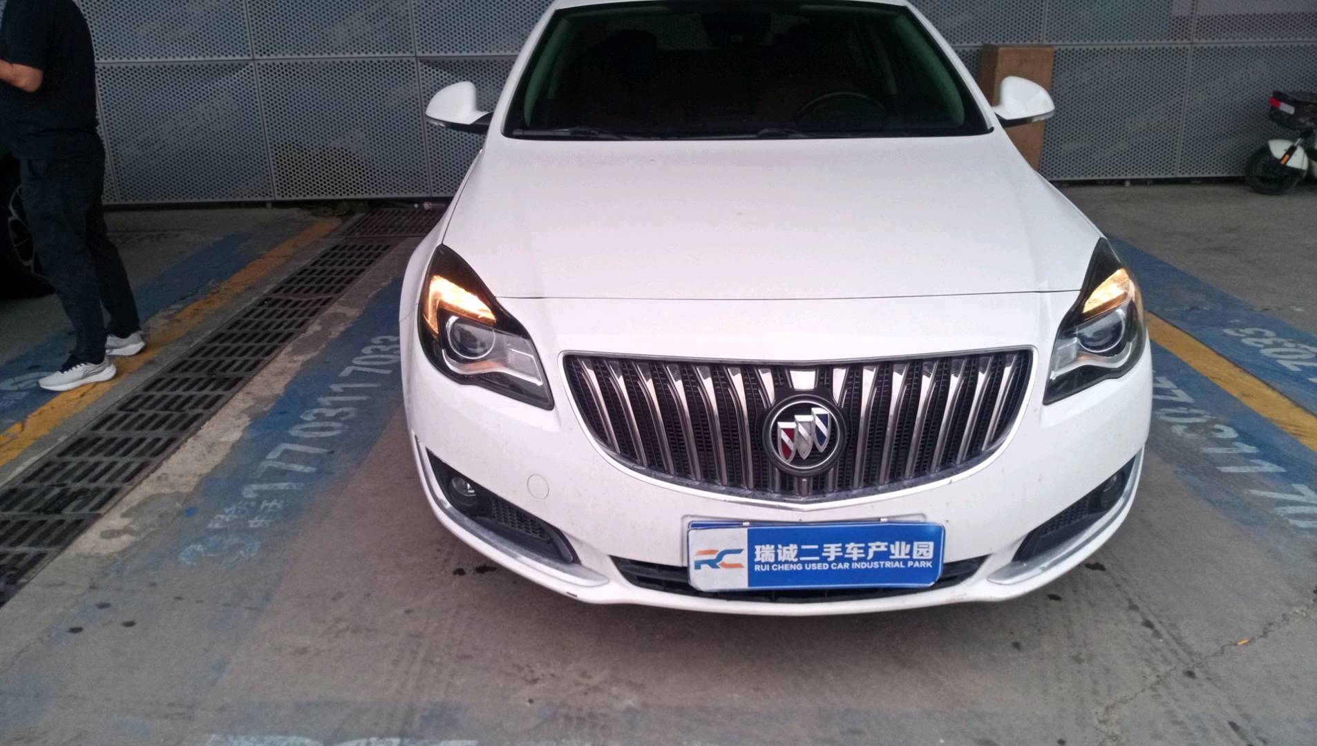 别克 君威 2015款 1.6T 精英技术型 二手车市场选瑞诚